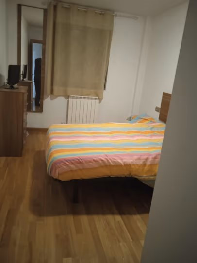 Estudio De Un Dormitorio Con Garaje Y Trastero