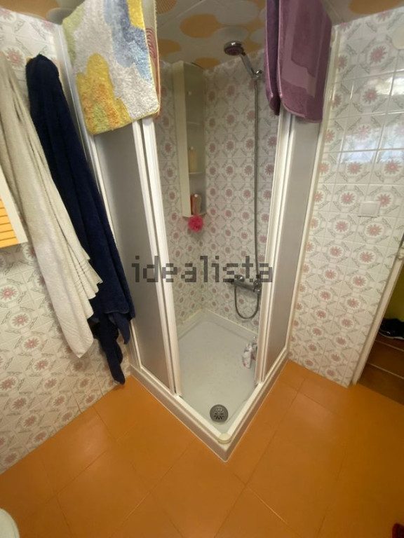 Casa De 6 Dormitorios Con Parcela De 1000 Metros