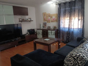 Casa De Tres Dormitorios Con Terraza Grande Y Garaje