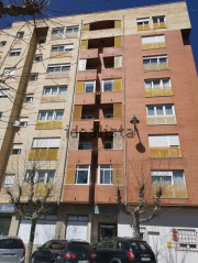 Piso 4 Dormitorios Buen Estado Zona Plaza Del Huevo